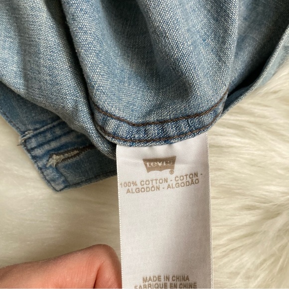 XS Levis Vest - Picture 6 of 6